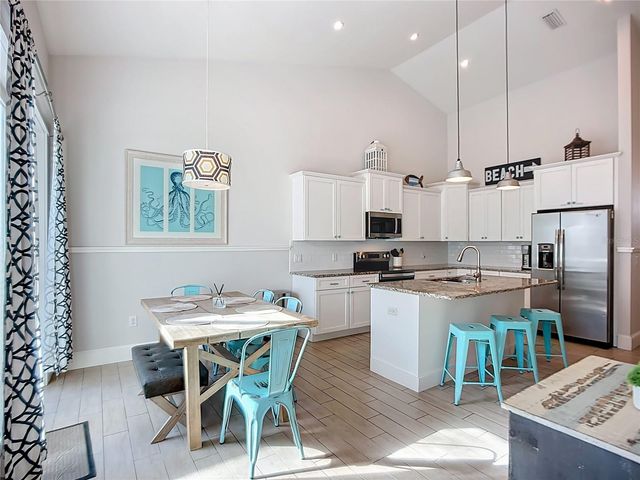 313 58TH STREET B, Holmes Beach, FL 34217