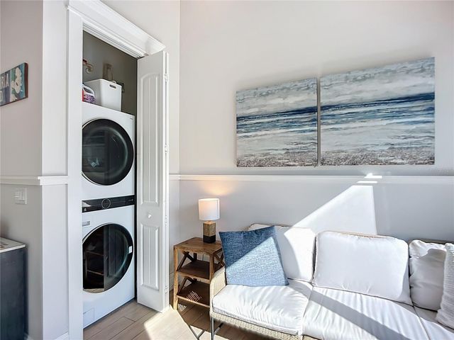 313 58TH STREET B, Holmes Beach, FL 34217