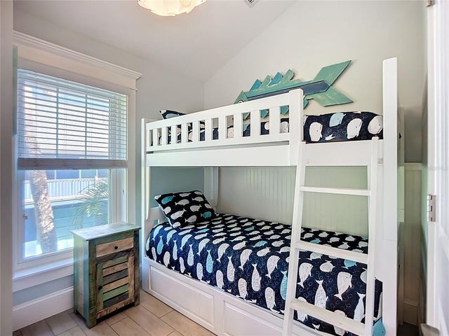 313 58TH STREET B, Holmes Beach, FL 34217