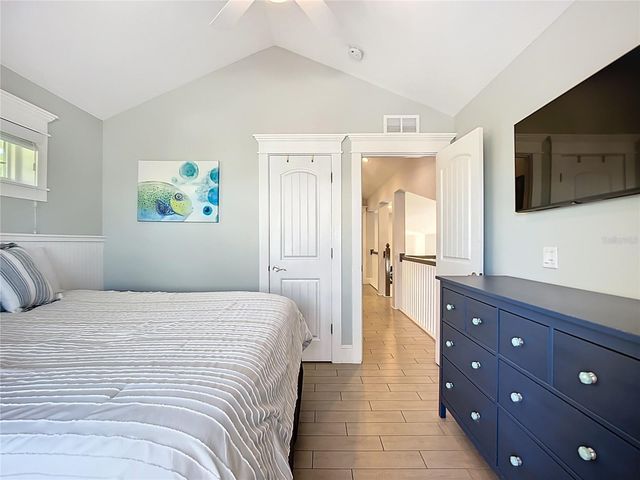 313 58TH STREET B, Holmes Beach, FL 34217