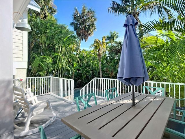 313 58TH STREET B, Holmes Beach, FL 34217