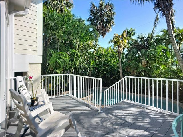 313 58TH STREET B, Holmes Beach, FL 34217