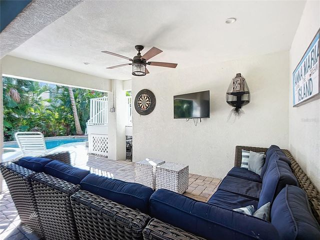 313 58TH STREET B, Holmes Beach, FL 34217