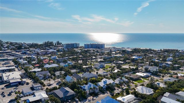 313 58TH STREET B, Holmes Beach, FL 34217