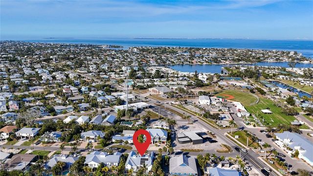 313 58TH STREET B, Holmes Beach, FL 34217