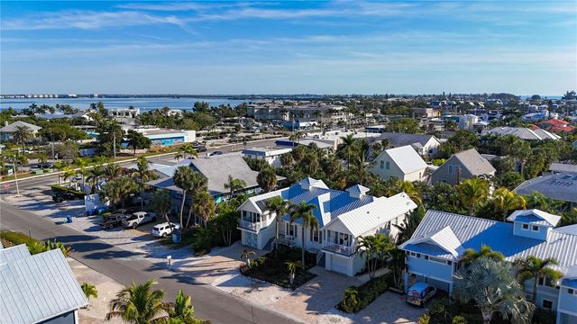 313 58TH STREET B, Holmes Beach, FL 34217