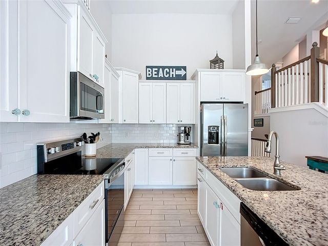 313 58TH STREET B, Holmes Beach, FL 34217