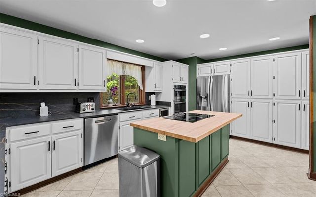 11 Culbreth Avenue, Thomasville, NC 27360