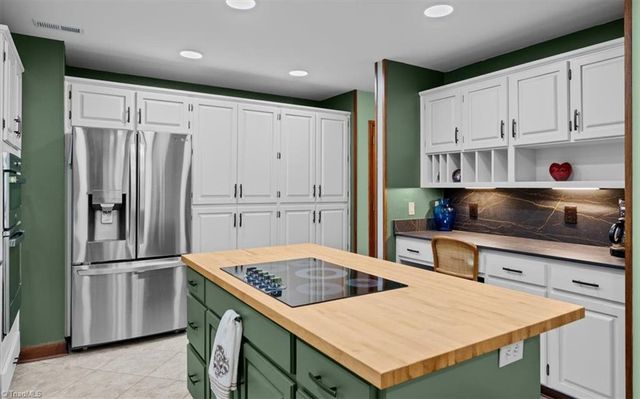 11 Culbreth Avenue, Thomasville, NC 27360