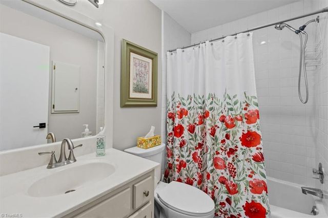 11 Culbreth Avenue, Thomasville, NC 27360