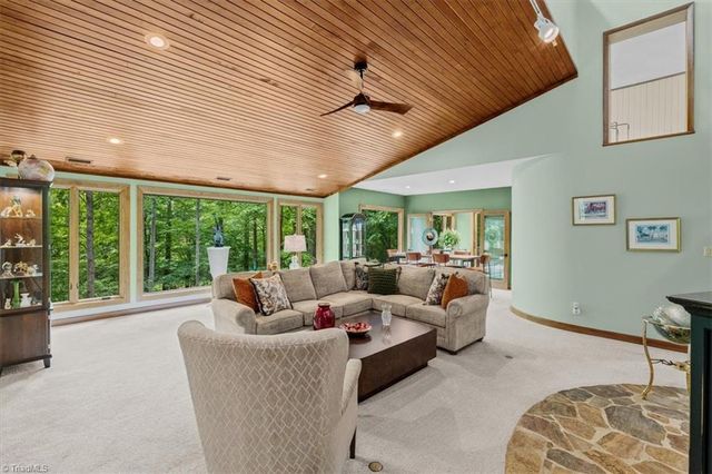 11 Culbreth Avenue, Thomasville, NC 27360