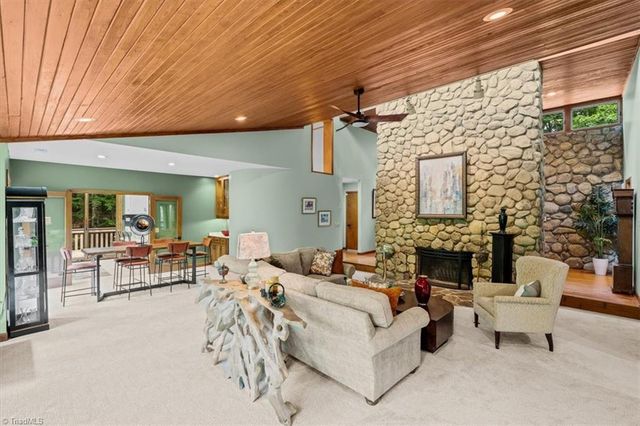 11 Culbreth Avenue, Thomasville, NC 27360