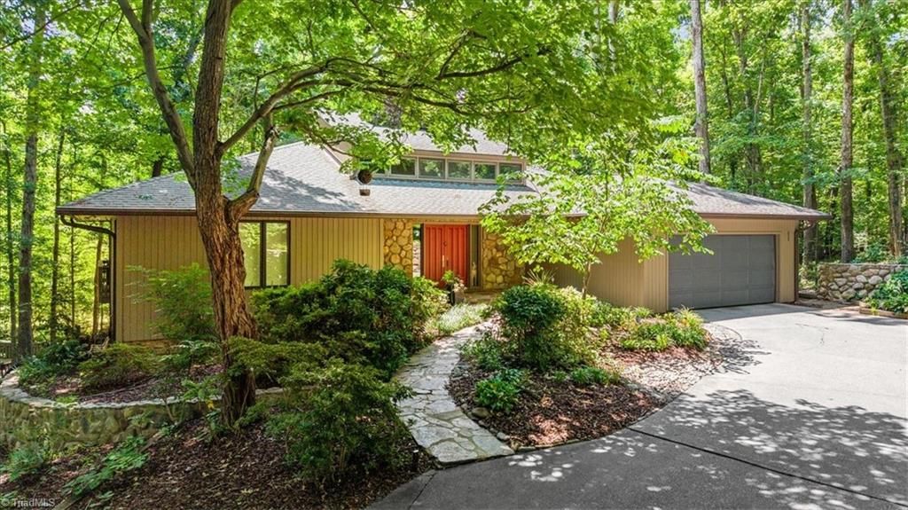 11 Culbreth Avenue, Thomasville, NC 27360