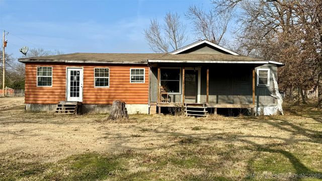 24722 W 49th Street S, Sand Springs, OK 74063