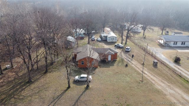 24722 W 49th Street S, Sand Springs, OK 74063