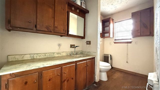 24722 W 49th Street S, Sand Springs, OK 74063