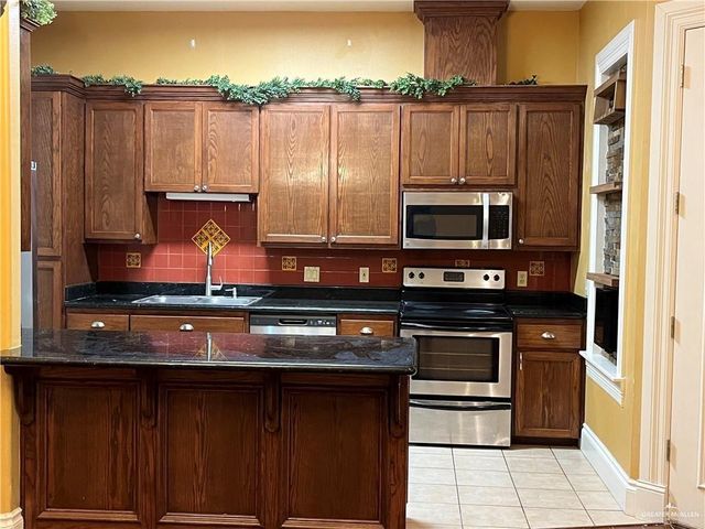 1705 S Bilboa Street, Pharr, TX 78577