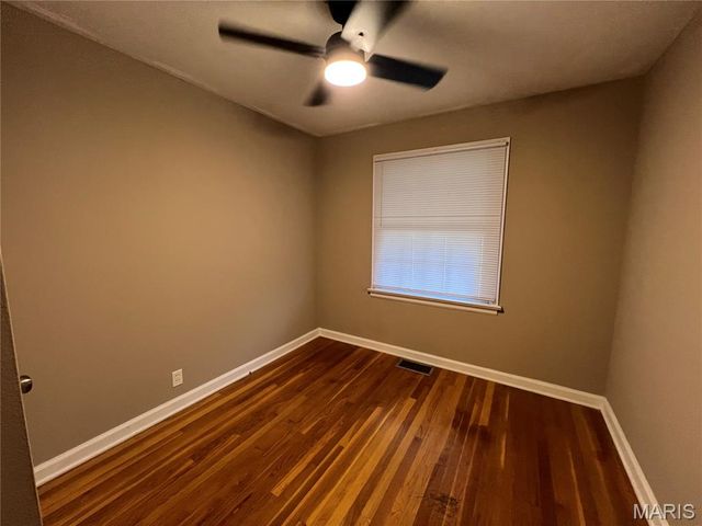 10436 Ewell Drive, St Louis, MO 63137