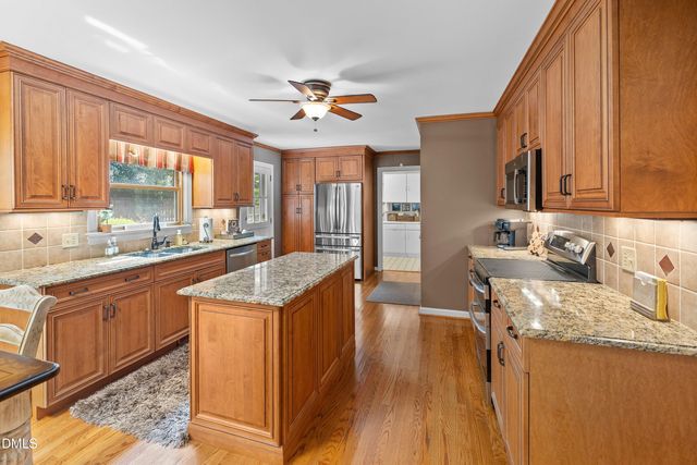 911 Emory Lane, Raleigh, NC 27609