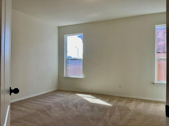 804 Crown Anchor BND, Georgetown, TX 78633