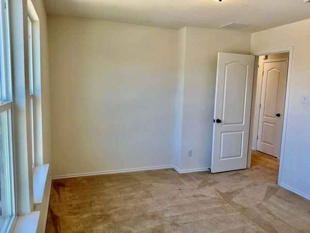 804 Crown Anchor BND, Georgetown, TX 78633