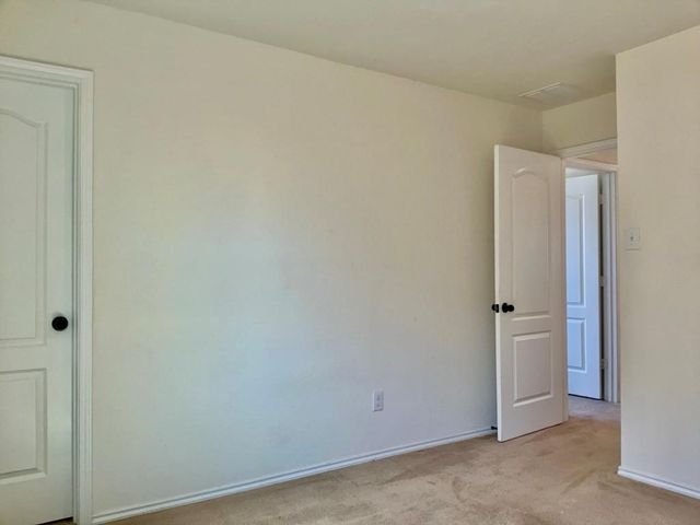 804 Crown Anchor BND, Georgetown, TX 78633