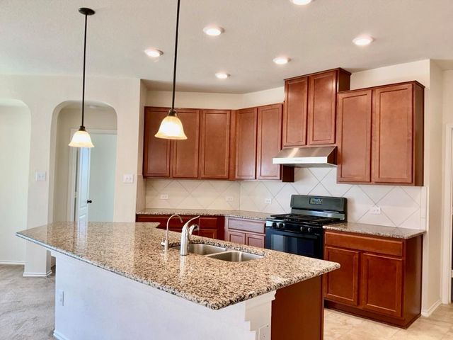 804 Crown Anchor BND, Georgetown, TX 78633