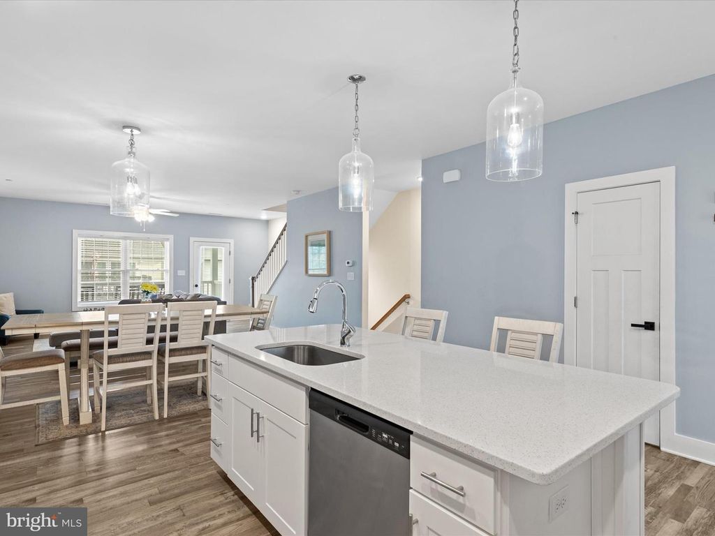 Image 14 of property listing at 212 25TH ST, Ocean City, MD 21842