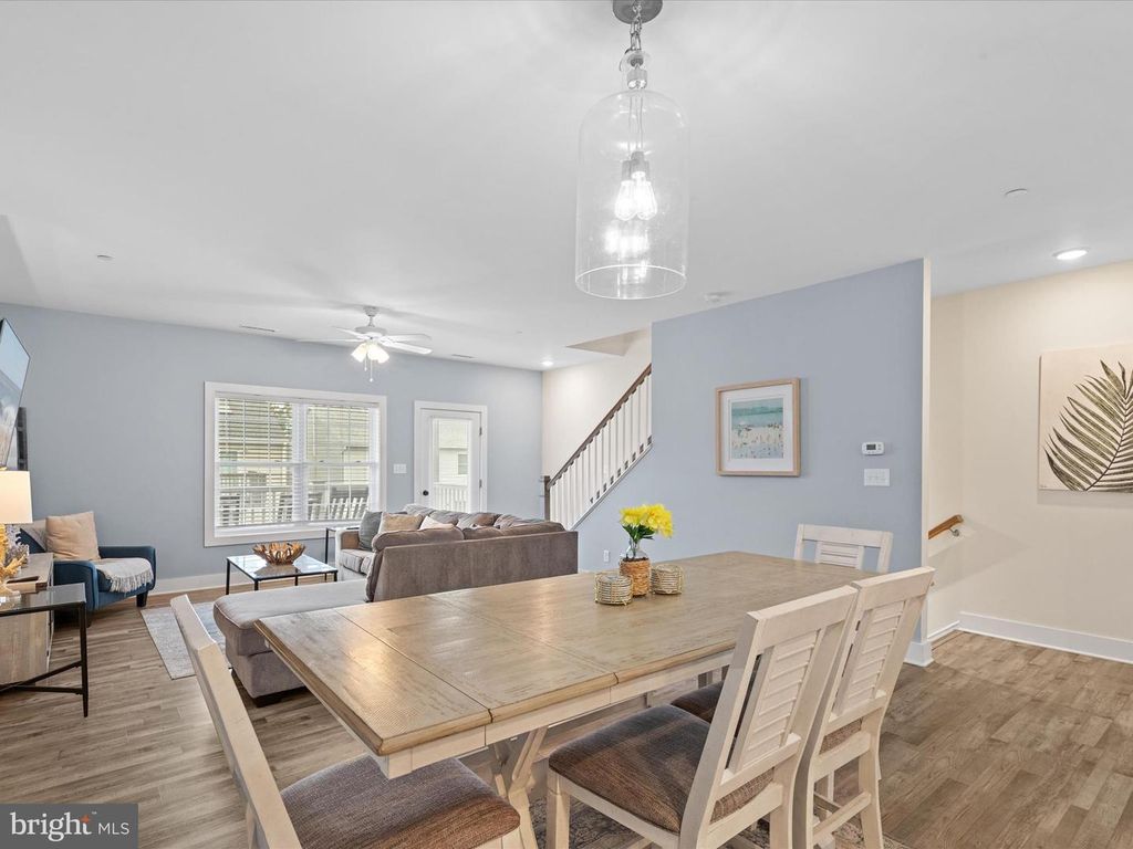 Image 16 of property listing at 212 25TH ST, Ocean City, MD 21842