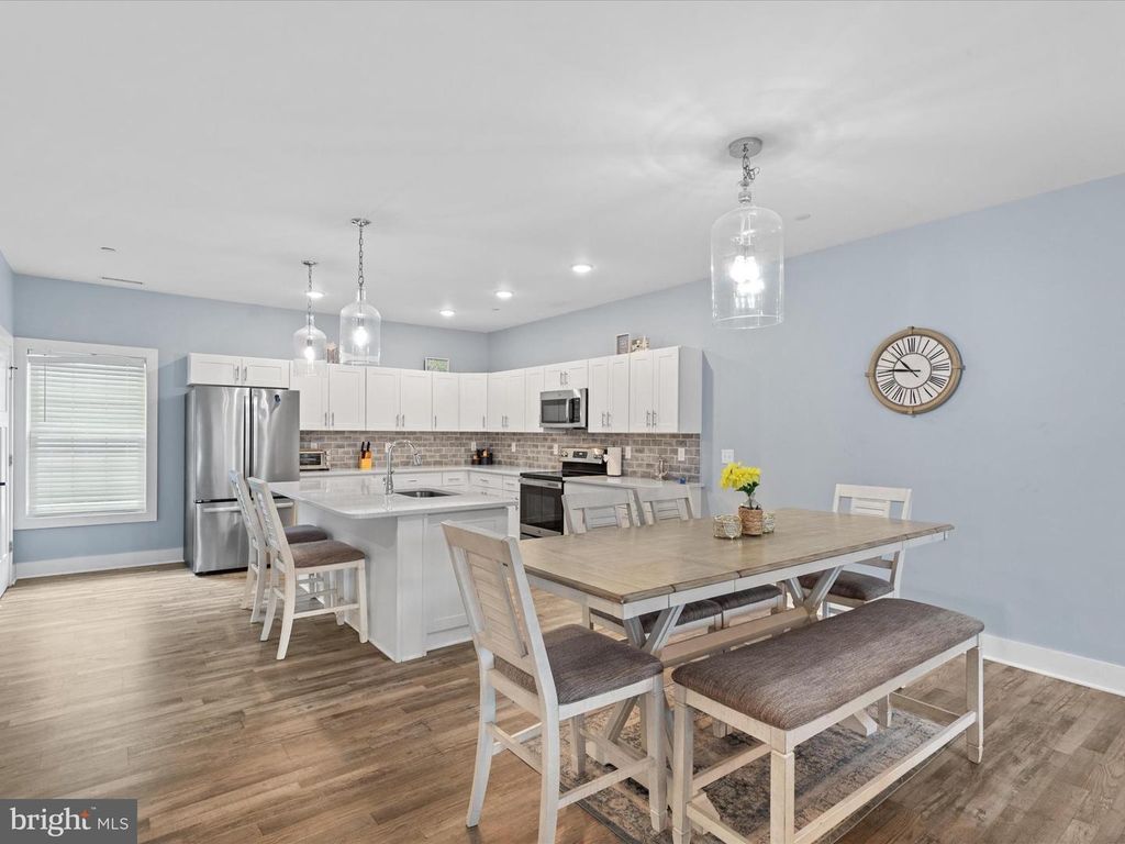 Image 19 of property listing at 212 25TH ST, Ocean City, MD 21842