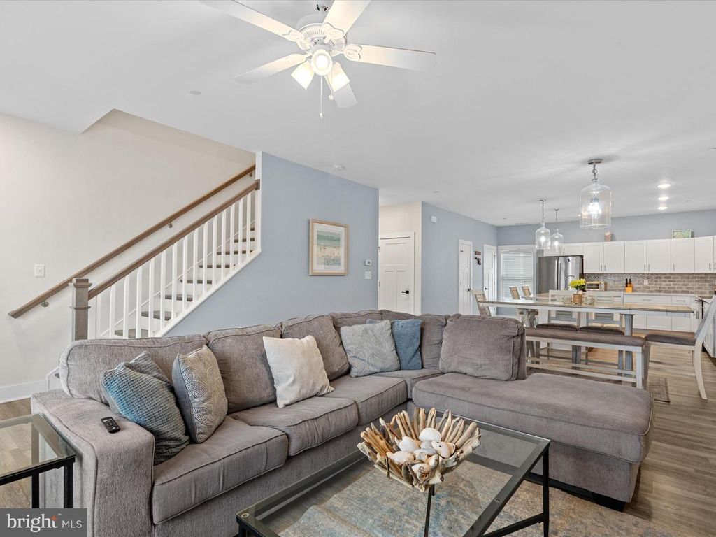 Image 25 of property listing at 212 25TH ST, Ocean City, MD 21842