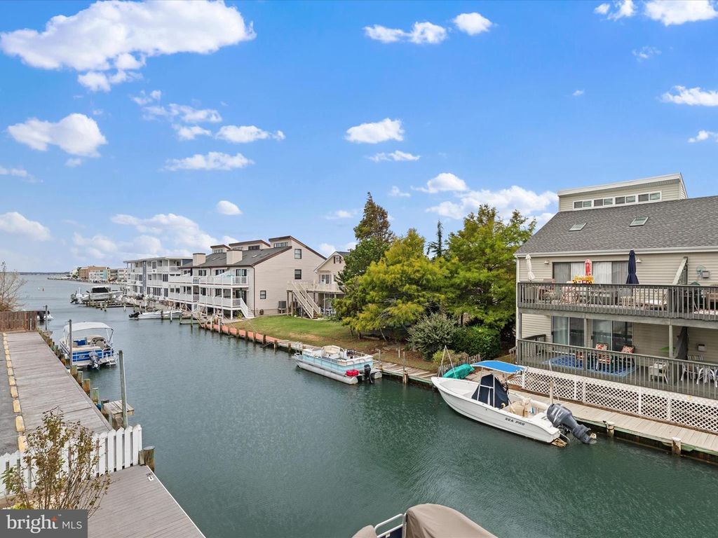 Image 29 of property listing at 212 25TH ST, Ocean City, MD 21842