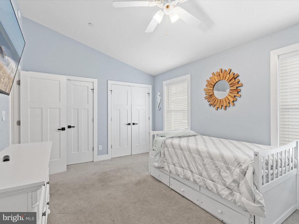 Image 37 of property listing at 212 25TH ST, Ocean City, MD 21842