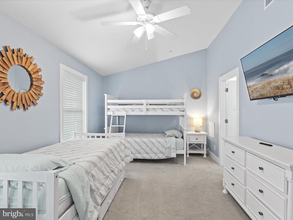 Image 39 of property listing at 212 25TH ST, Ocean City, MD 21842