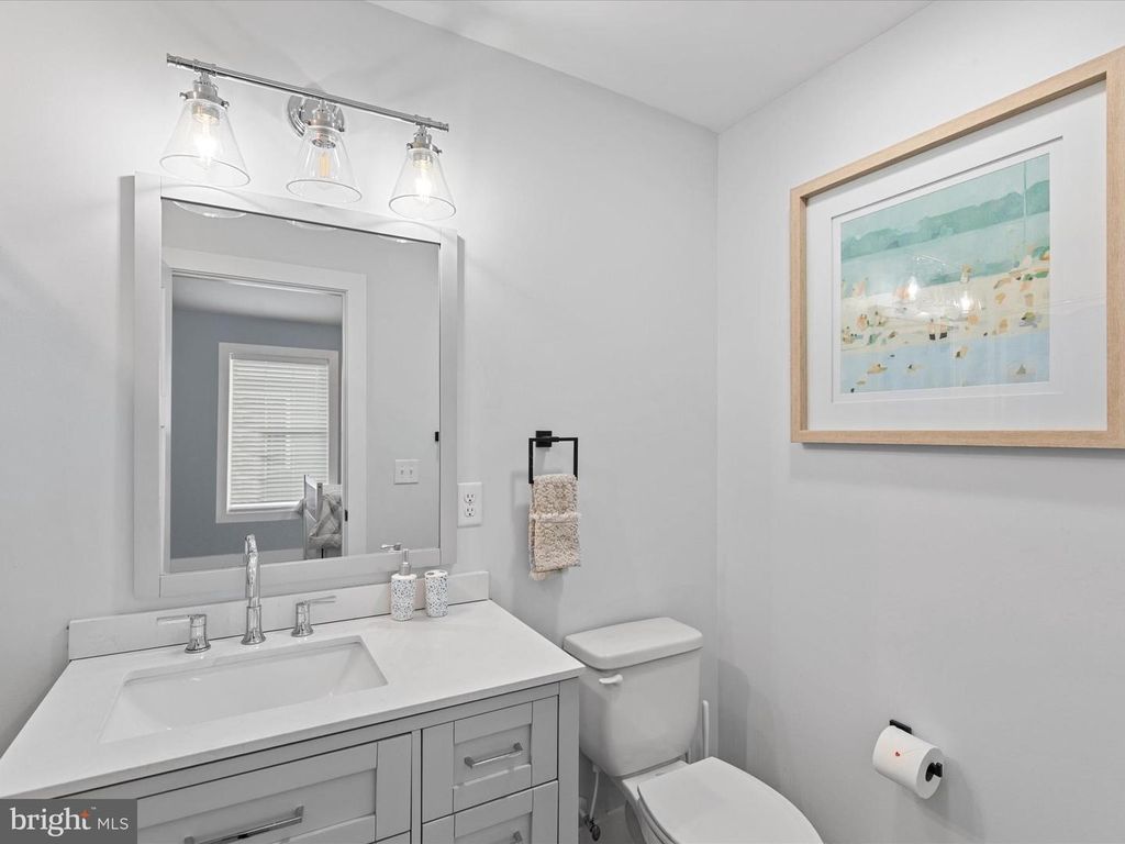 Image 40 of property listing at 212 25TH ST, Ocean City, MD 21842