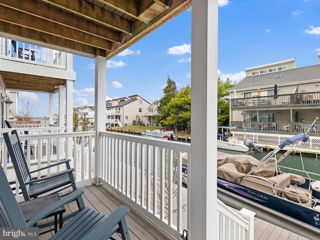 Image 9 of property listing at 212 25TH ST, Ocean City, MD 21842