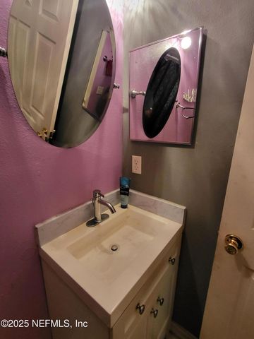 1972 W 20TH Street E 3-7, Jacksonville, FL 32209