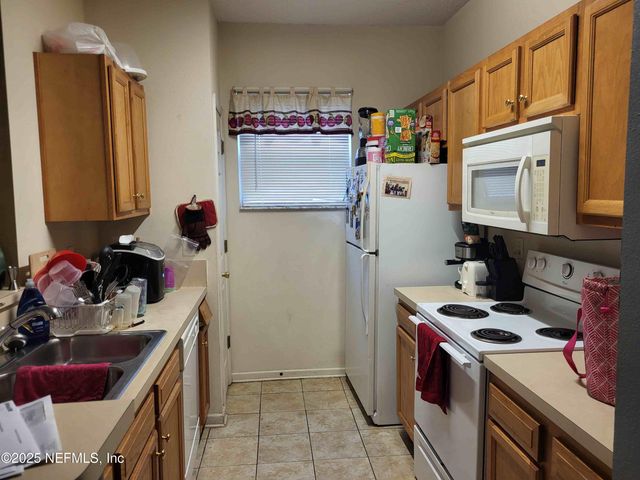 1972 W 20TH Street E 3-7, Jacksonville, FL 32209