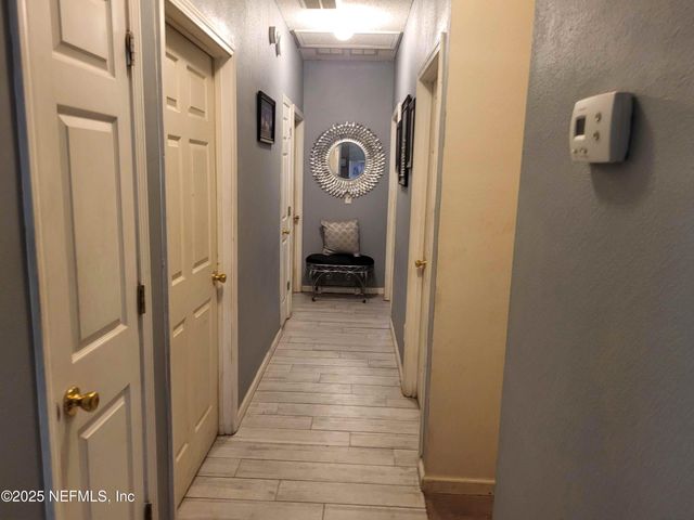 1972 W 20TH Street E 3-7, Jacksonville, FL 32209