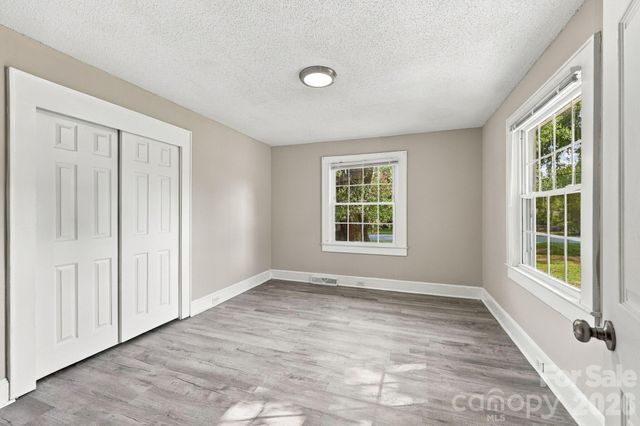 909 Rhode Island Avenue, Kannapolis, NC 28083