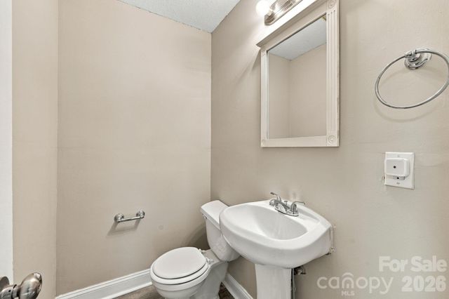 909 Rhode Island Avenue, Kannapolis, NC 28083