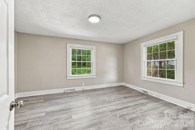 909 Rhode Island Avenue, Kannapolis, NC 28083