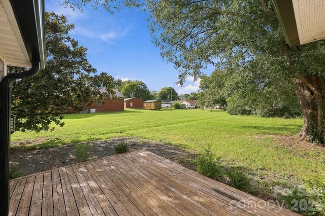 909 Rhode Island Avenue, Kannapolis, NC 28083