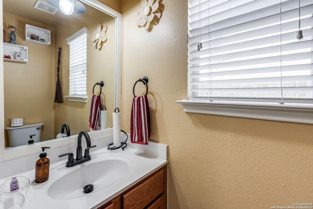 8011 Chisos Oak, San Antonio, TX 78223