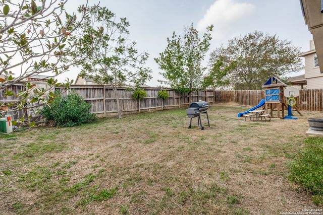 8011 Chisos Oak, San Antonio, TX 78223