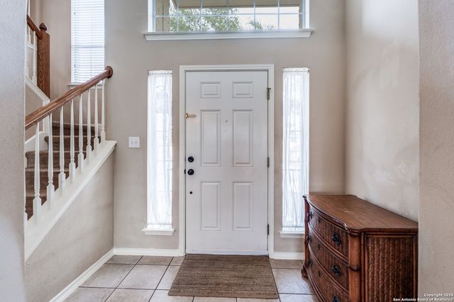 8011 Chisos Oak, San Antonio, TX 78223