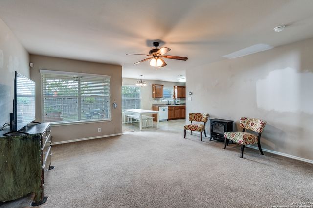 8011 Chisos Oak, San Antonio, TX 78223