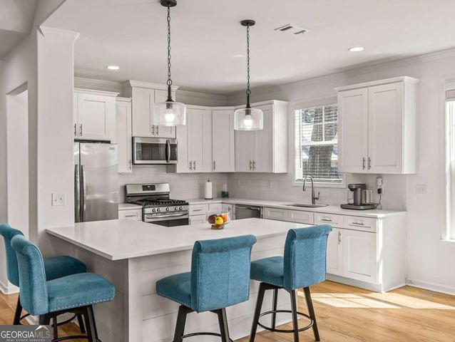 1038 Captain's Cove Way, St. Simons, GA 31522