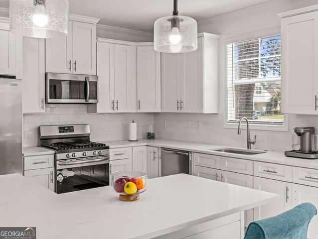 1038 Captain's Cove Way, St. Simons, GA 31522