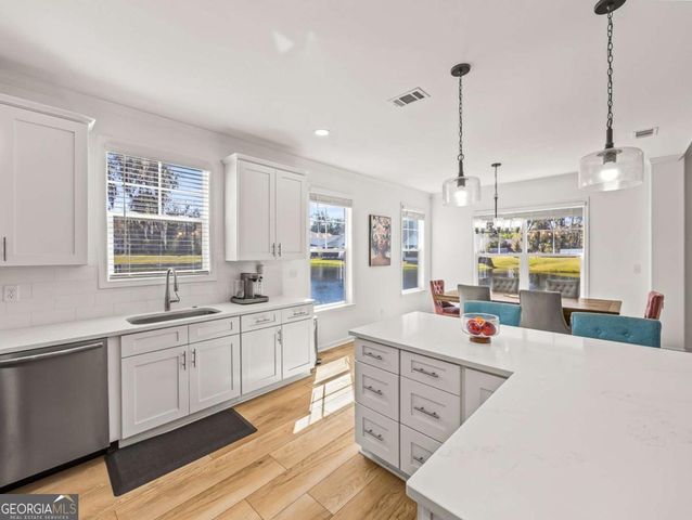 1038 Captain's Cove Way, St. Simons, GA 31522